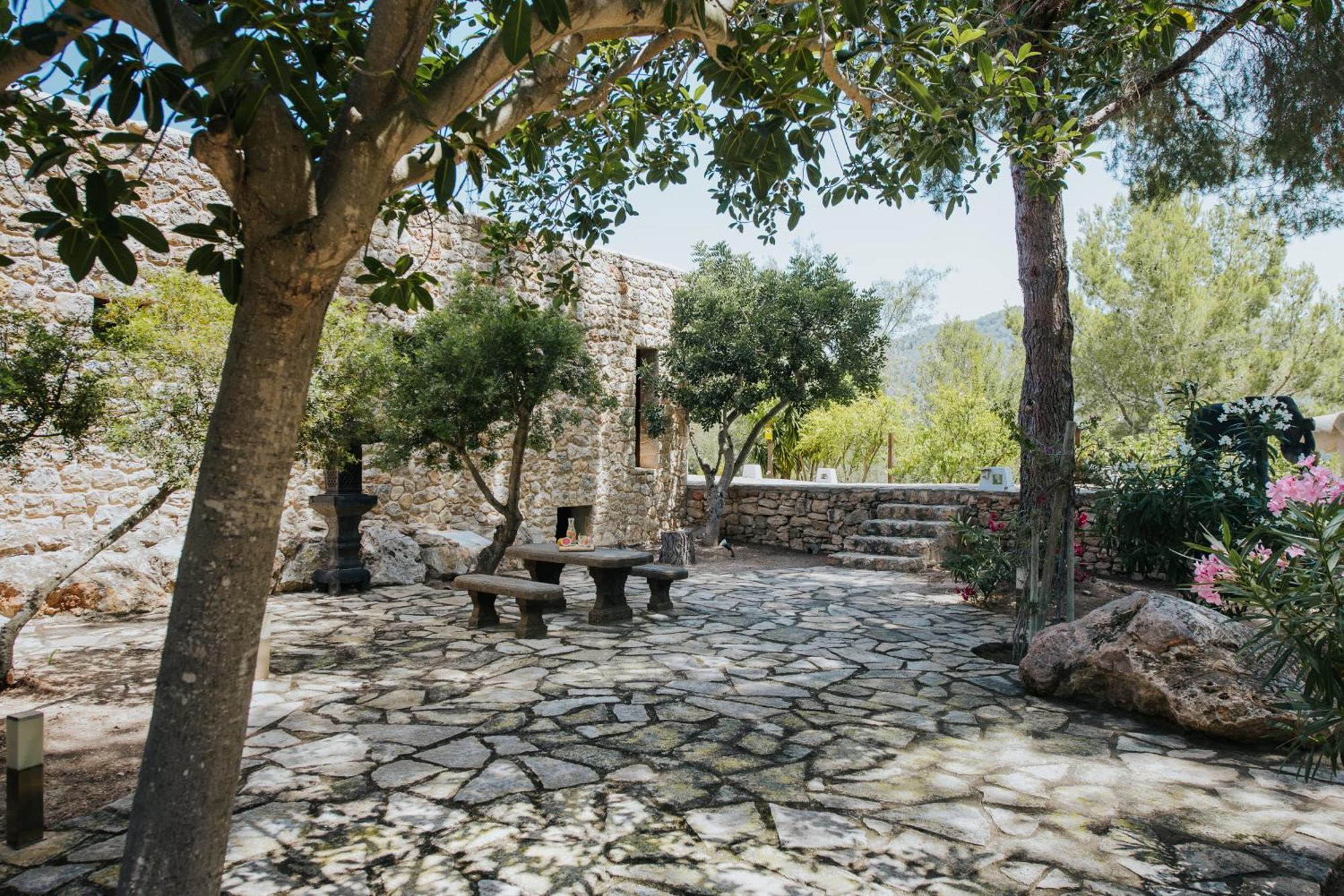 Villa & Guesthouse Paissa D'En Bernat Cala Tarida  Exteriör bild