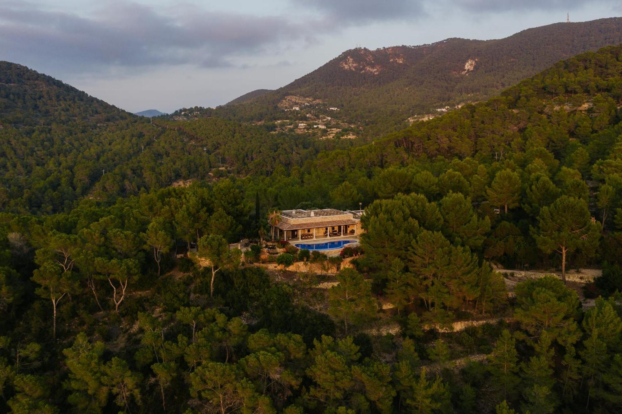 Villa & Guesthouse Paissa D'En Bernat Cala Tarida  Exteriör bild