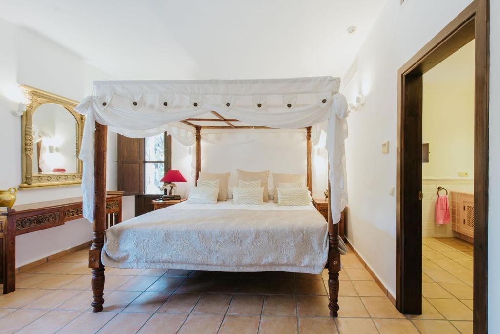 Villa & Guesthouse Paissa D'En Bernat Cala Tarida  Exteriör bild